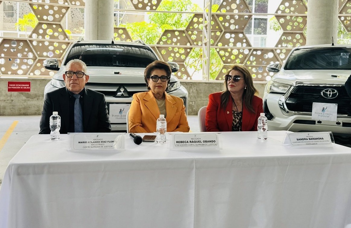 CSJ entrega seis vehículos a juzgados de ejecución para fortalecer su operatividad nacional